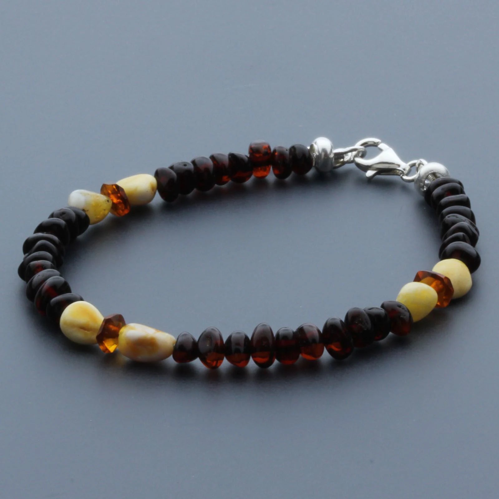 Adult Baltic Amber Bracelet & 925 Sterling Silver Clasp 18cm. LE31